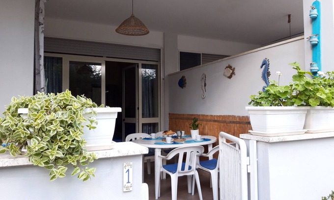 San Cataldo Apartment | Pet-Friendly Le Barchette 1: Ideal One Bedroom Retreat