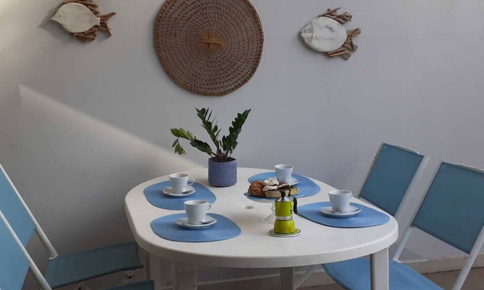 San Cataldo Apartment | Cozy Le Barchette 12: Family-Friendly One Bedroom Retreat