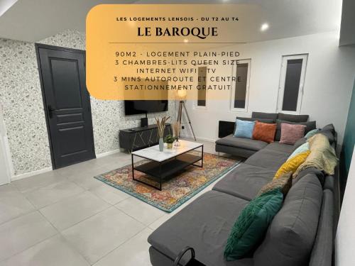 Lens Apartment | Le Baroque: Pet-Friendly Retreat with Wi-Fi Access