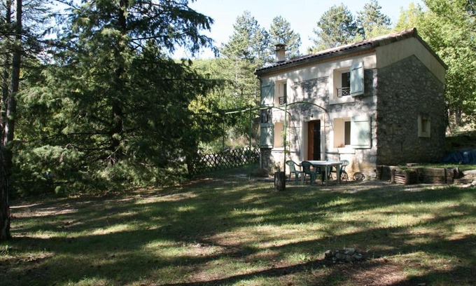 Noyers-sur-Jabron House | Discover Le Bastidon de L'Escapade: Guest Rated 9/10