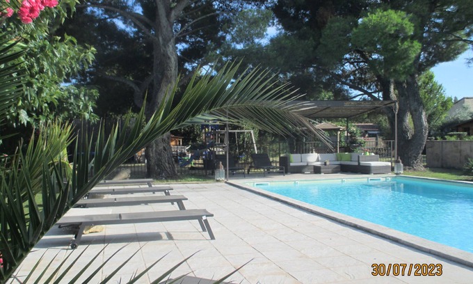 Noves Apartment | Top-Rated Le Beaulieu L'OLIVIER Studio with Pool Access