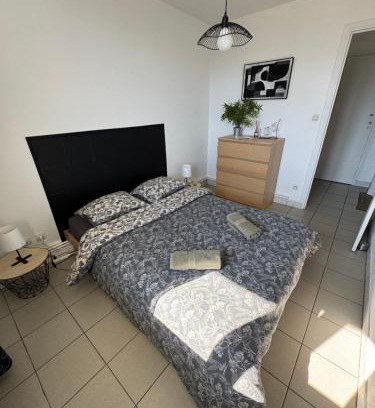 Secteur 3 Apartment | Discover Le Beauvert: Wheelchair Accessible & Highly Rated