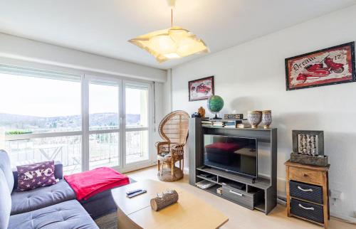 Montbeliard Apartment | Le Belvédère cosy avec balcon et vue dégagée