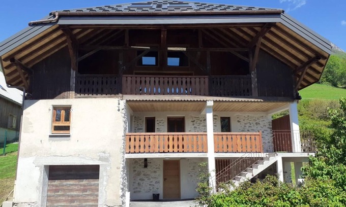 Allondaz House | Discover Relaxation at LE Berceau DE MES Aieux Hotel