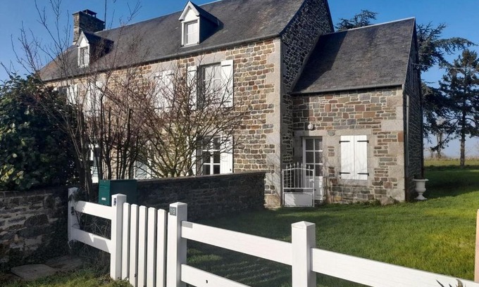 Ceaux House | Relaxing Retreat at Le Bien Être aux Forges with Oceanfront Views
