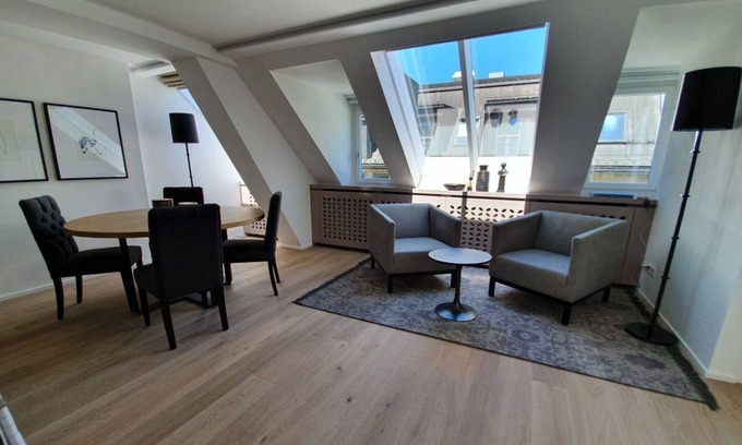 Old Town Apartment | Le Bijou Bahnhofstrasse / Paradeplatz LB18C