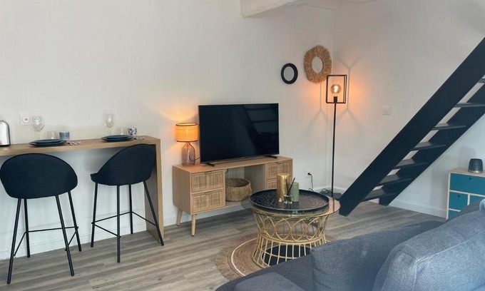 Senlis Apartment | Child-Friendly Getaway at Le bleu de Senlis - 8.6 Ratings