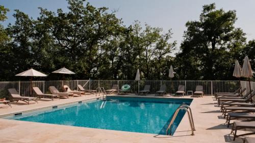 Rocamadour Hotel | Discover Le Bois d'Imbert: Oceanfront with Pool Access