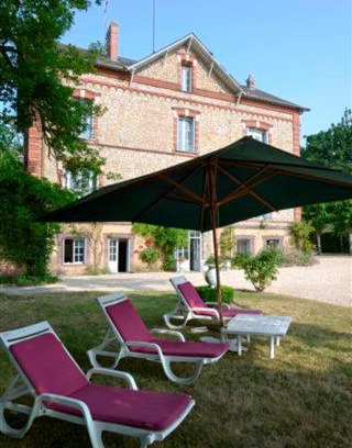 Conches-en-Ouche House | Experience Comfort at Le Bois de Rome - Family & Pet Friendly