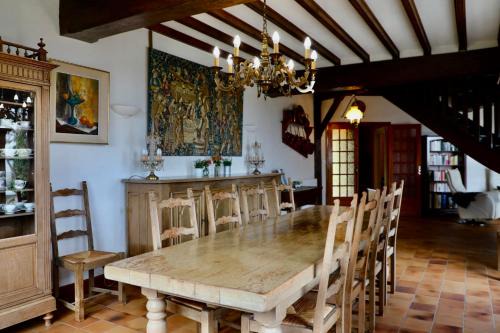 Barneville-Carteret House | Seaview Retreat at Le Bon Gite - Perfect for Families