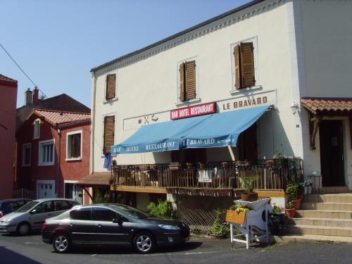 Jumeaux Hotel | Discover Le Bravard: Pet Friendly & Family-Friendly Retreat