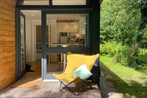 Bonningues-les-Calais House | Family-Friendly Retreat at Le Bungalow - Rated 9/10