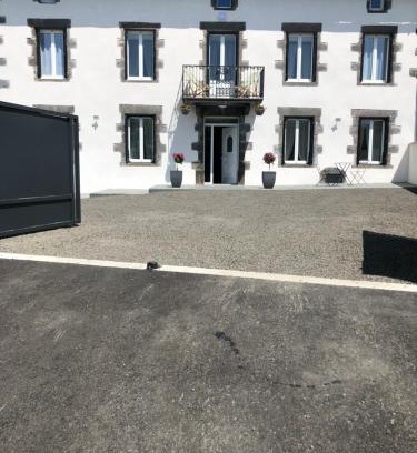 Olby Apartment | Discover Le Burin des Rosiers: Rated 9/10 with Hot Tub