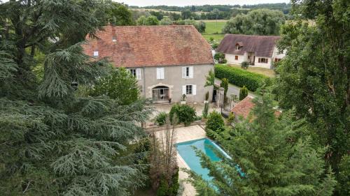 Chatenois Bed & Breakfast | Cozy Oceanfront Retreat at Le Cèdre Bleu - Guest Rated 8/10
