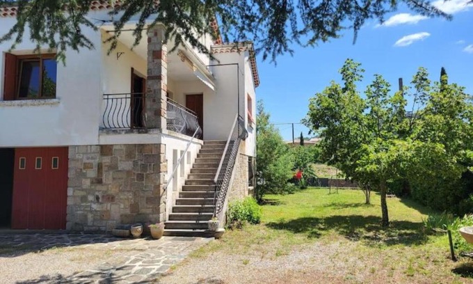 Les Vans House | Experience Le Cèdre: Top-Rated Stay for Families & Pets