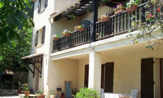 Le Vigan Villa | Relaxing Retreat at Le Cévenn'hols with Pool & Ocean View