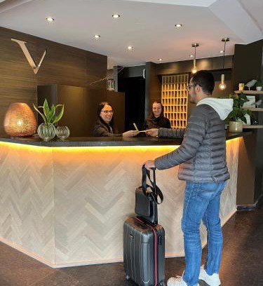 Waterloo Hotel | Discover Le Côté Vert: 4-Star Comfort & Pet-Friendly Stays
