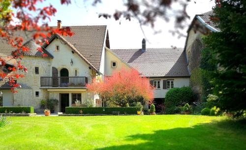 Sancey-le-Grand House | Experience Charme Le Cadran Solaire - 4-Star Comfort