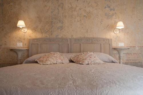 Montescudaio House | Discover Le Camere Del Borgo: Family-Friendly Retreat
