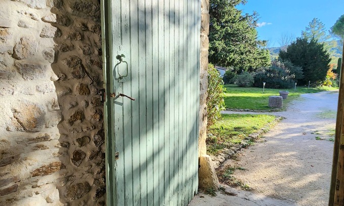 Espeluche Other | Discover Le Carré Provençal: Relaxing Poolside Retreat