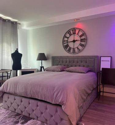 Neudorf Ouest Apartment | Discover LE CARRÉ STRASBOURGEOIS in Central Neudorf