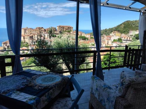 Marina di Pisciotta Apartment | Discover La Casa Dei Fiori: Pet-Friendly Retreats Await!