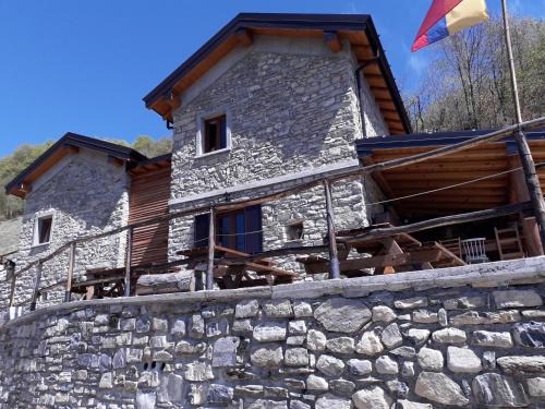 Colonno House | Oceanfront Escape at Le Casette di Laila - Rated 9.1/10