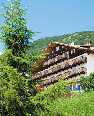 Viel-Alpe Hotel | Discover Le Castillan: Family-Friendly Getaway with Hot Tub
