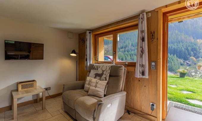 Hauteluce House | Discover LE CERF - Pet Friendly Stay in Hauteluce