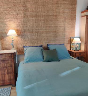 Mareil-Marly Bed & Breakfast | Explore Le Cerisier: Oceanfront Retreat with Breakfast