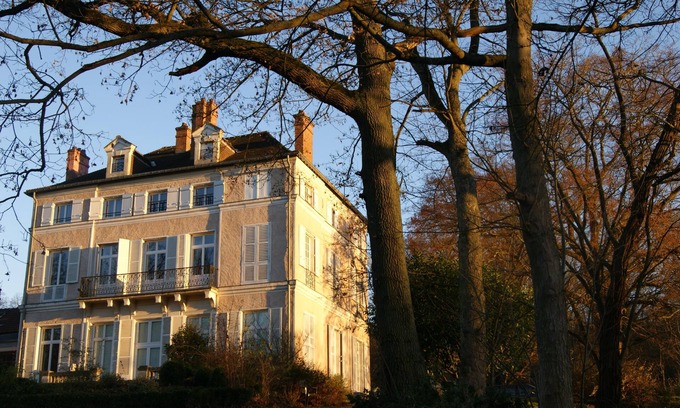 Bures-sur-Yvette Bed & Breakfast | Experience Le Château de la Vierge: Rated 9.8, Family-Friendly
