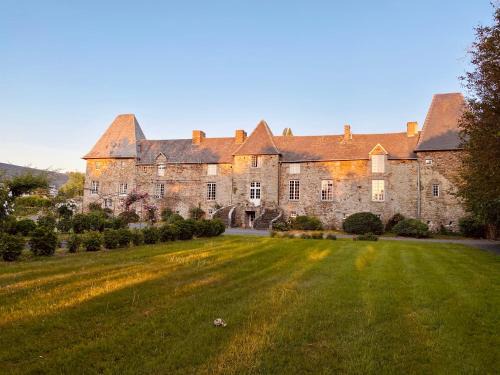Hebecrevon House | Relax at Le Château de la Roque-Logis with Ocean View & Spa