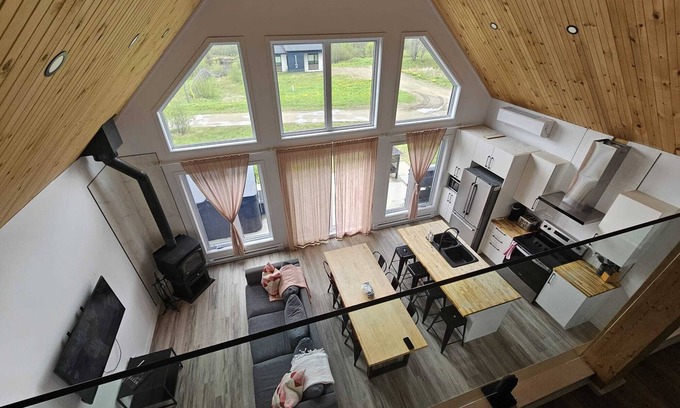 Mauricie House | Le Chal'Heureux - Modern Cottage with Spa