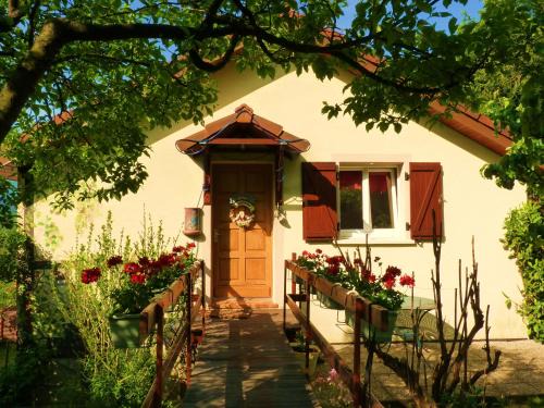 Oderen Ski Chalet | Discover Le Chalet Bel Air: Pet-Friendly Oceanfront Retreat