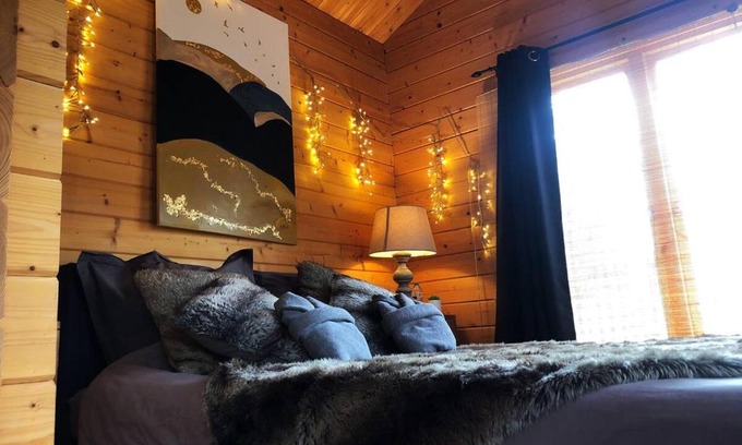 Montignies-Saint-Christophe Apartment | Relax at Le Chalet d'Antoine with Inviting Hot Tub