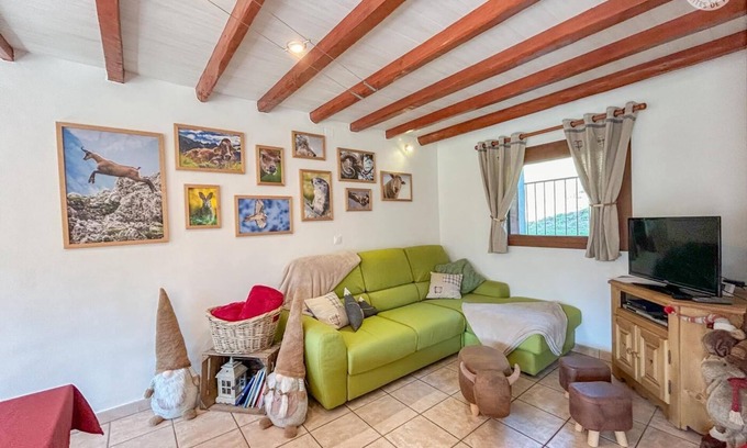 Saint-Andre House | Discover LE CHALET DE LA PERRIERE: Family-Friendly Retreat