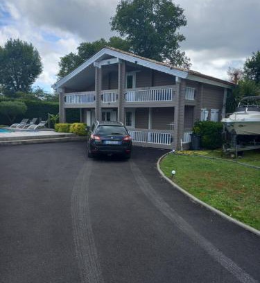 Mios Ski Chalet | Relax at Le Chalet du Bassin d'Arcachon with Ocean Views
