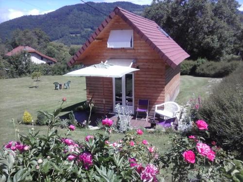Theys Ski Chalet | Pet-Friendly Oceanfront Retreat at Le Chalet - Rated 9.1
