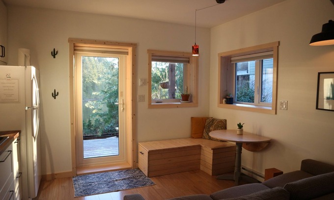 Ucluelet Apartment | Exceptional Le Chalet Waterfront Studio with Ocean View & Kitchen