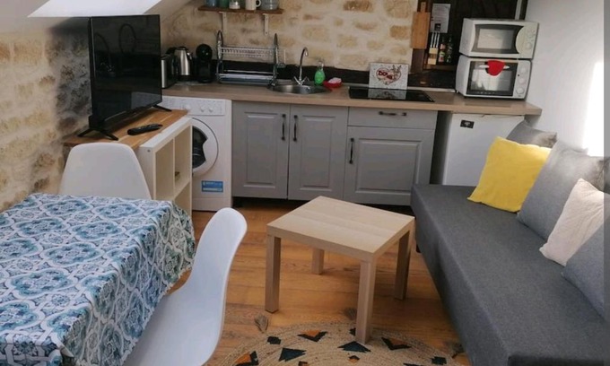 Echarcon Apartment | Discover Le Charme de la Pierre: Family-Friendly Retreat