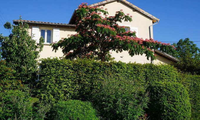 La Chapelle-de-Guinchay House | Discover Le Chat Perché: Family-Friendly Retreat Awaits