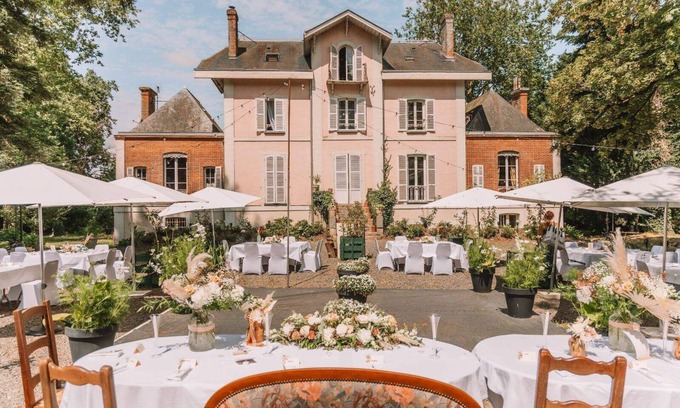 La Tourlandry House | Relax at Le Chateau De La Tourlandry near Puy du Fou