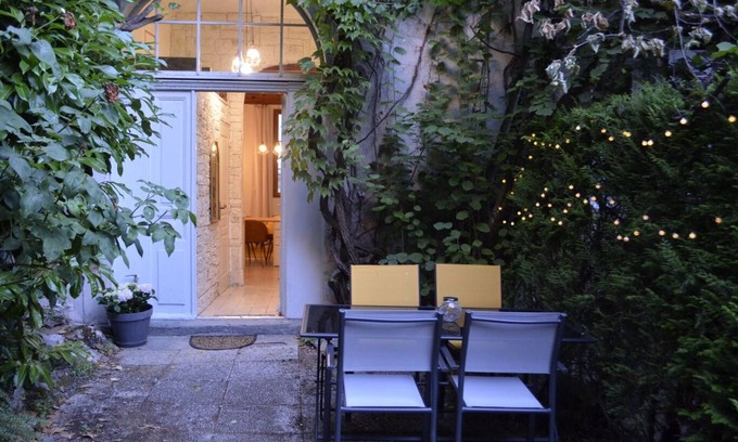 Evian-les-Bains Apartment | Discover Le Chateau: Oceanfront Bliss with 9.6 Rating