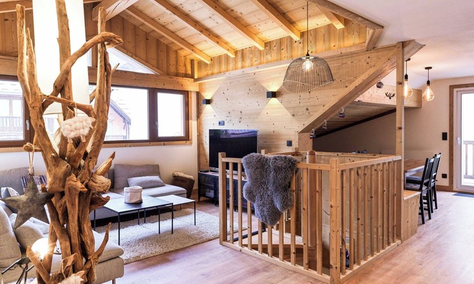 Montgenevre Apartment | Cozy Le Chenaillet Duplex with Spa at Slope's Edge