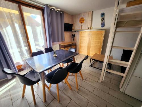 Risoul Apartment | Family-Friendly Comfort at Le Choucas - Rated 8.9/10