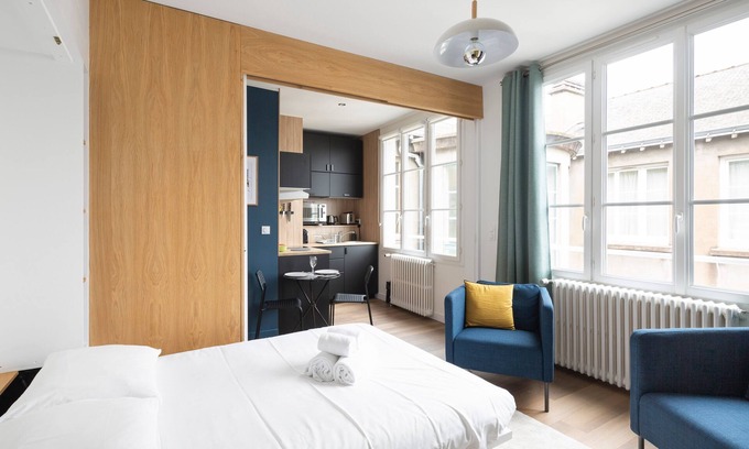 Graslin - Commerce Apartment | Relaxing Retreat: LE CINQ in the Heart of Nantes
