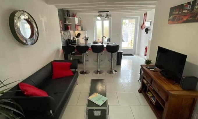 Noyers-sur-Cher House | Family-Friendly Le City Maisonnette Near the Zoo
