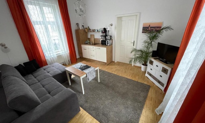 Mitte Apartment | Top-Rated LE-Citywohnung-I: Family-Friendly & Accessible