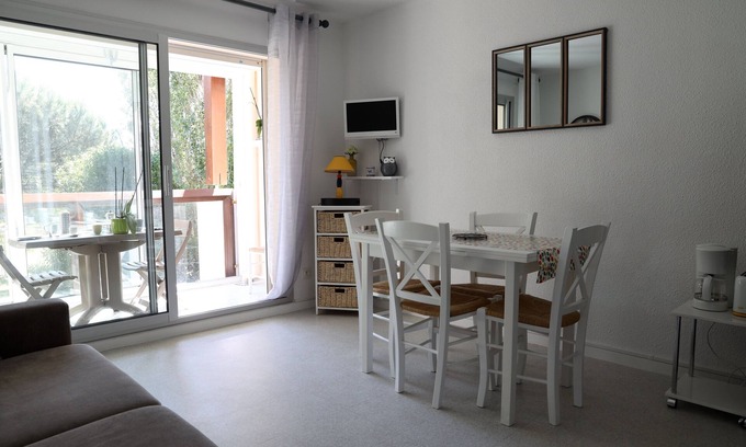 Saint-Jacques Apartment | Relaxing Stay at Le Clapotis - Steps from the Beach