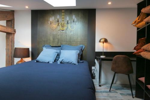 Saint-Roch - Badouillere - Chavanelle Apartment | Chic & Cozy Le Classy in T3 Hypercentre - Pet Friendly!